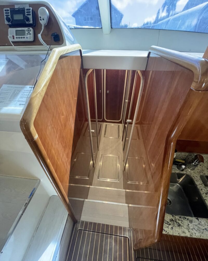 50ft Azimut available in Miami with 1 Jet Ski included for one hrs. - Image 27